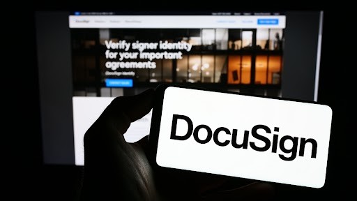 【美股新聞】Docusign股價飆升15%,財報強勁,AI驅動獲利見成效!