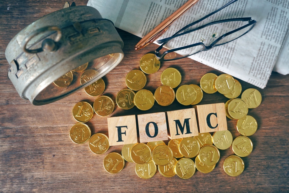 【美股焦點】FOMC利率決策料將按兵不動,市場關注未來降息訊號!