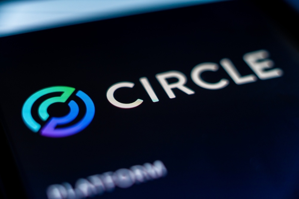 【美股焦點】Circle股價大起大落,內部拋售疑慮與支付革命誰更勝出?