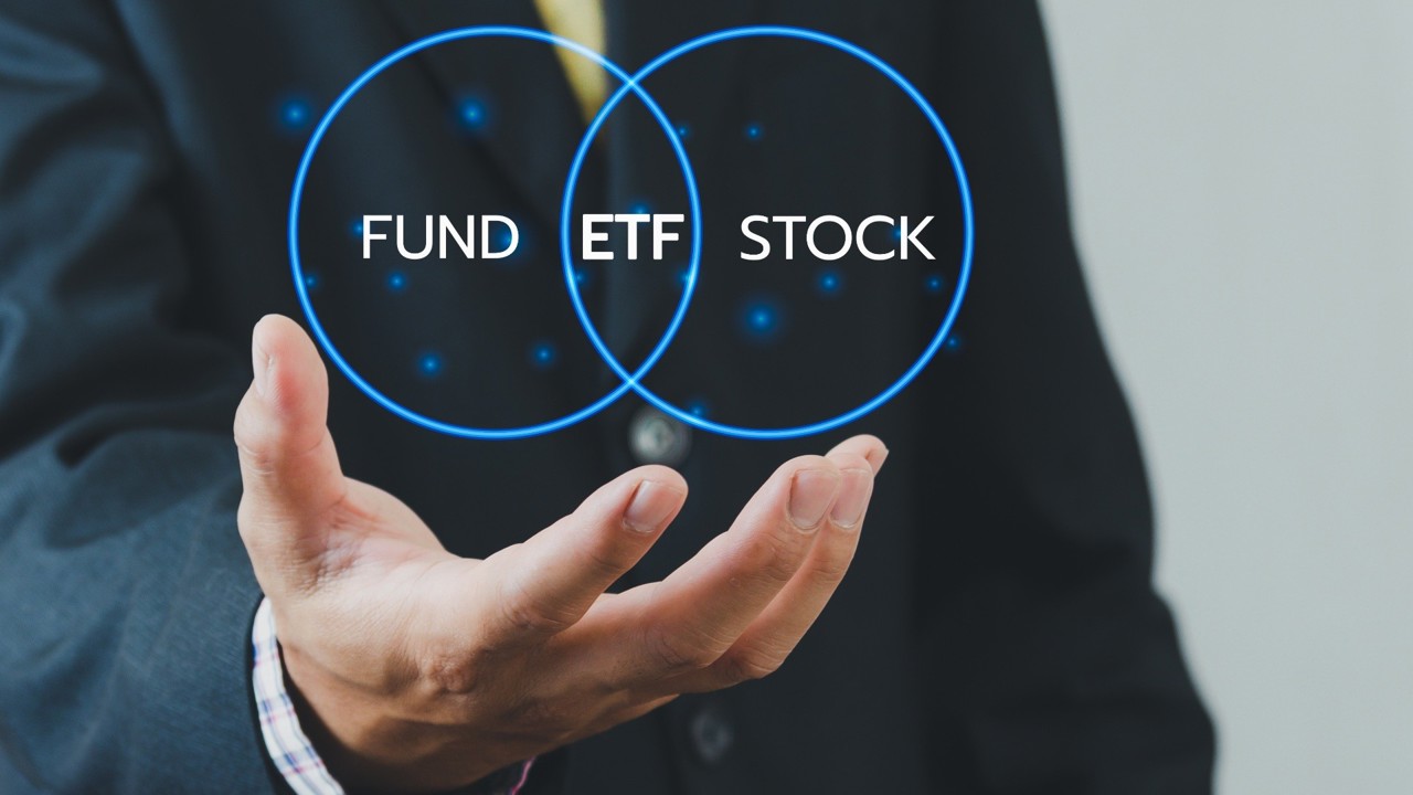 一檔就能搞定股債配置？台首支平衡型ETF 00980T大解析！