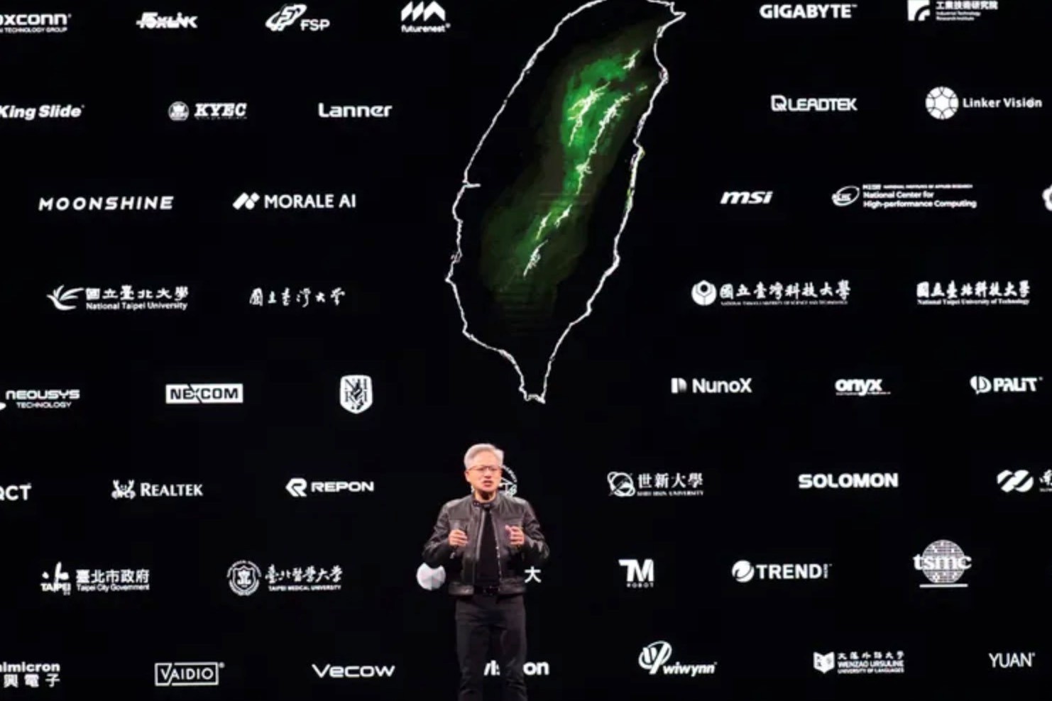 新壽解約輝達好驚訝！員工曾投票「就要這地」...新光金董座親函黃仁勳　「讓出北士科」交涉過程曝光