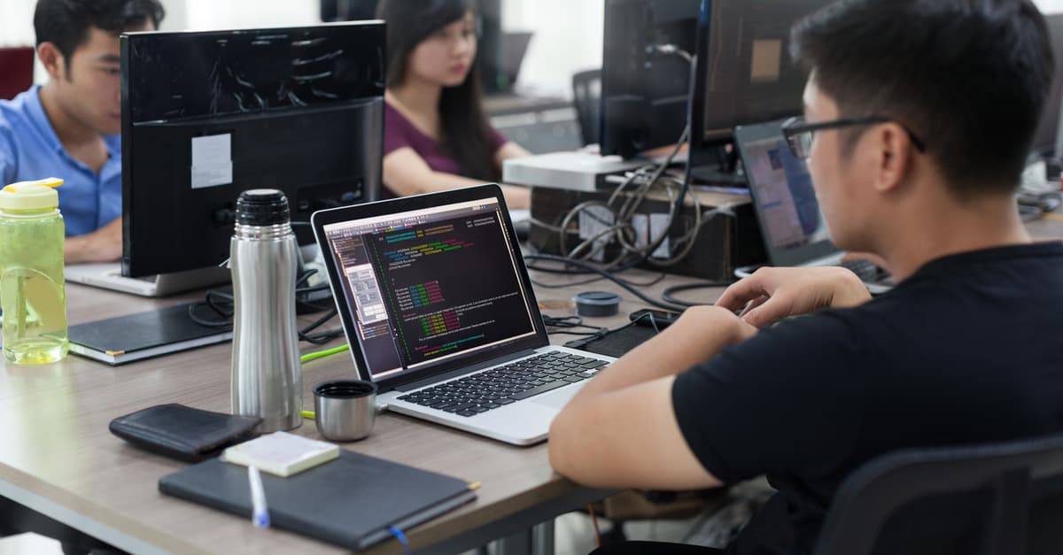 現金流+指數成長 放著不動就 11％！勳仔的生命週期法，40 歲前衝財富自由！