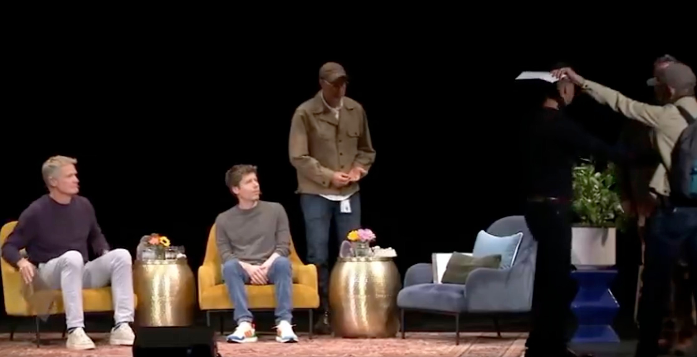 杜金龍揭台積電、鴻海目標價！台股主升段未走完，明年有望破3 萬點？！-Money錢| CMoney投資網誌