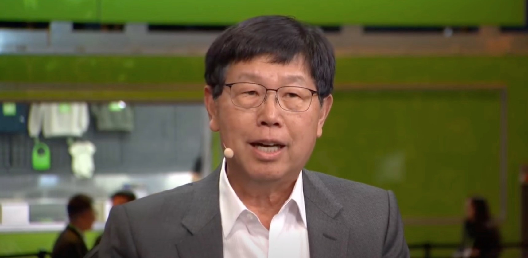 鴻海(2317)法說會揭未來大布局　買裕隆只是起手式！市場緊盯「4檔供應鏈」長期表現