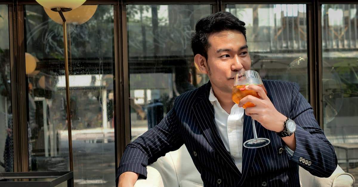 月薪 7 萬 30 歲就退休！美股夢想家-施雅棠靠 3 配置滾出千萬身家、年領百萬股息！