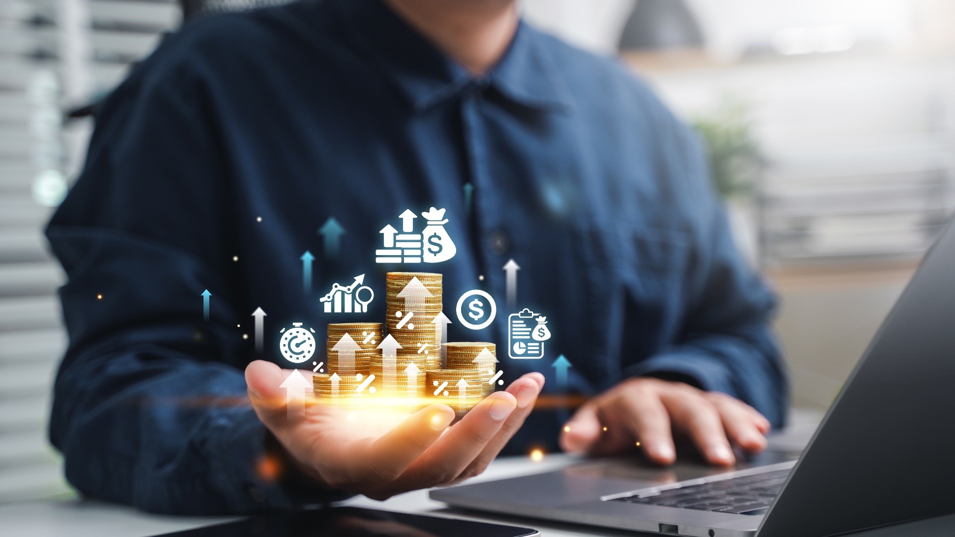 月薪3萬3也能擺脫月光宿命、翻轉人生？低薪族3招擠出閒錢投資！