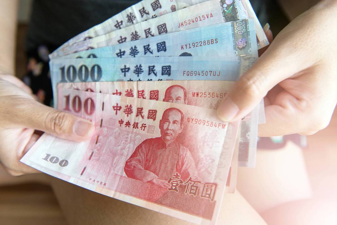 小心你的錢領不出來...全台銀行新制更嚴了　上路時間曝光！金管會：4情況「帳戶會被凍結」