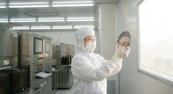 【即時新聞】今日最新台積電拉抬大盤收復45000點,成關鍵穩盤力量!