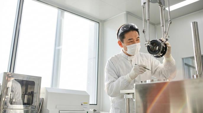 【即時新聞】大立光(3008)攻漲停飆歷史天價!雙引擎點火,散戶還能追嗎?