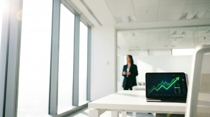 【即時新聞】金融股狂飆！Chime Financial(CHYM)單月暴漲逾52％，這10檔表現亮眼