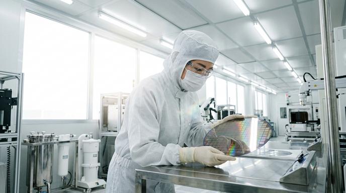 【即時新聞】最新日月光營收狂飆43％，AI封裝發酵主力轉強還能追嗎？