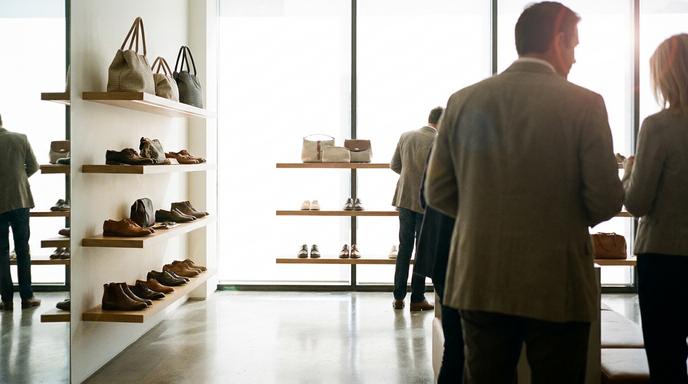 【即時新聞】Designer Brands(DBI)第二季每股盈餘達0.34美元優於預期，宣布大幅上調全年財測