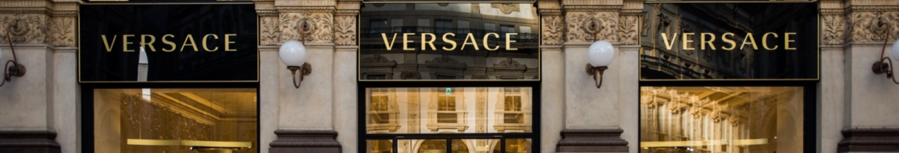 Versace 背景